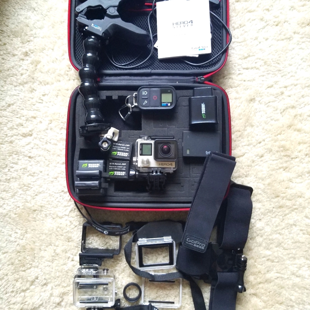 Go Pro Hero 4 Silver bundle